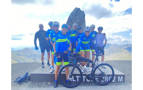 Mercredi 12 Août un groupe du Cyclo Club de Cannes à fait l'ascension de la Bonette  avec une météo agréable .
